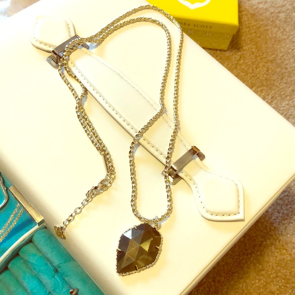 Kendra Scott Corla necklace